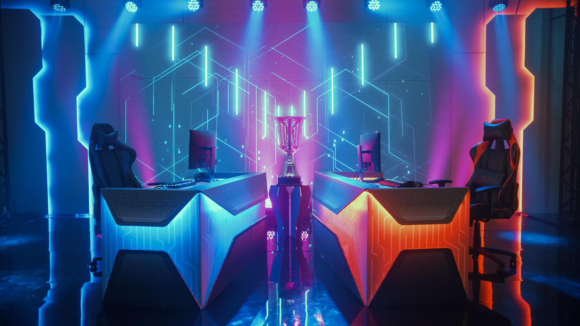 Screenshot: neon cyber arena gameplay